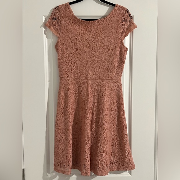 Vera Moda Dresses & Skirts - Vera Moda blush dress